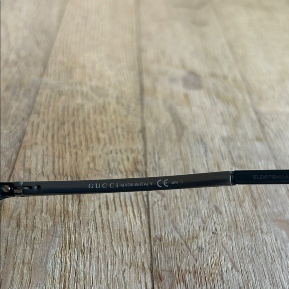 Gucci Sunglasses - Frames - Picture 3 of 4